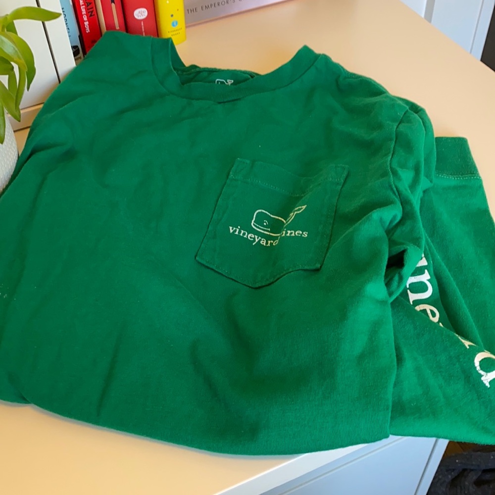 Vineyard vines tshirt